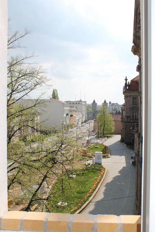 Gasthaus Bett-Point Am Rathaus Potsdam Exterior foto